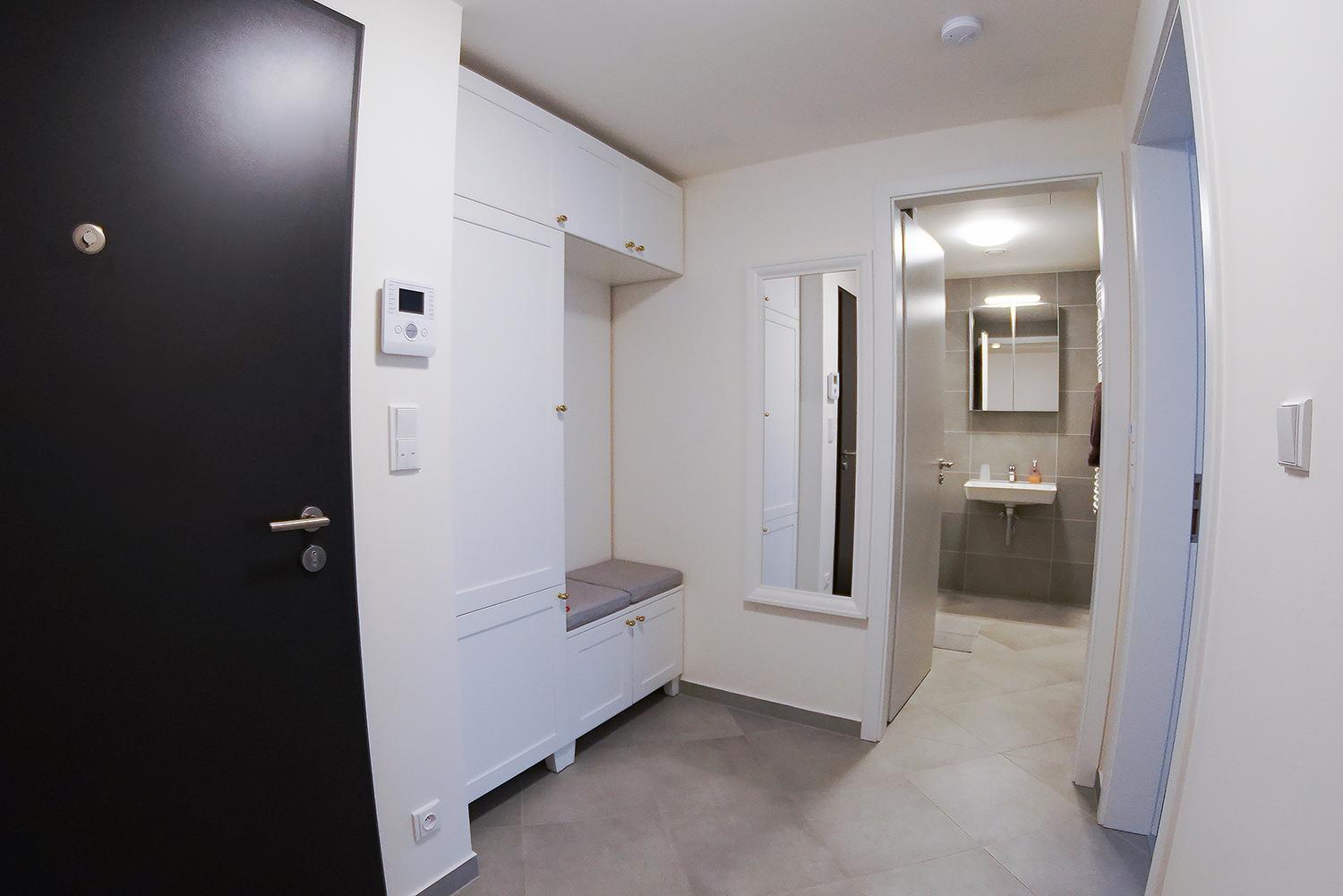 Holesovice Delight: Modern Comfort With A Twist In Prague 7 Bagian luar foto